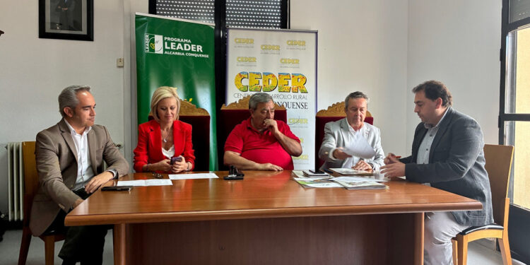 Los vecinos de cinco pedanías de Huete blindan su vida vecinal con la inyección de 50.000 euros para centros sociales 1 Los vecinos de cinco pedanías de Huete blindan su vida vecinal con la inyección de 50.000 euros para centros sociales
