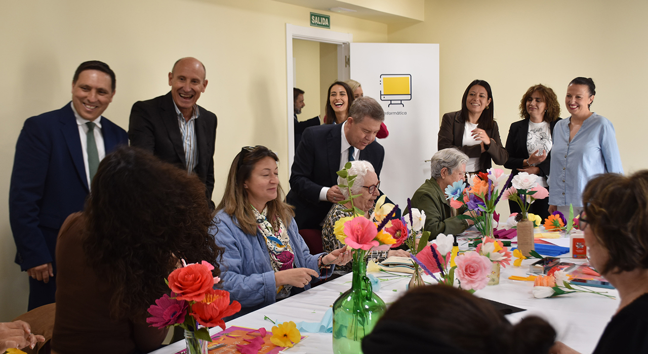 Martínez Chana anuncia el compromiso de la Diputación para ayudar en las obras de los colegios públicos del ámbito rural 2 Martínez Chana anuncia el compromiso de la Diputación para ayudar en las obras de los colegios públicos del ámbito rural