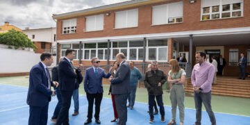 Mira abre las puertas de su nueva escuela infantil y consolida la red de escolarización temprana en la provincia