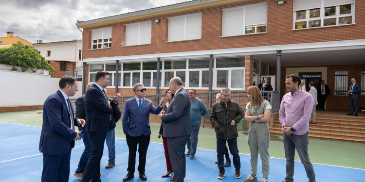 Mira abre las puertas de su nueva escuela infantil y consolida la red de escolarización temprana en la provincia 1 Mira abre las puertas de su nueva escuela infantil y consolida la red de escolarización temprana en la provincia