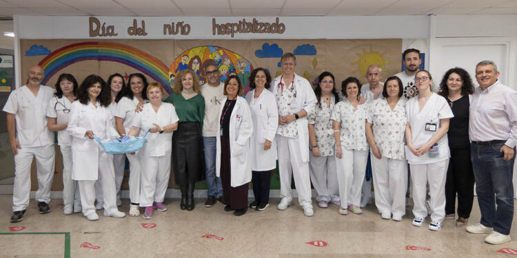 Muñecos de tela y cartas en el desayuno el Hospital de Guadalajara y ocho colegios se vuelcan con los niños ingresados 1 Muñecos de tela y cartas en el desayuno el Hospital de Guadalajara y ocho colegios se vuelcan con los niños ingresados