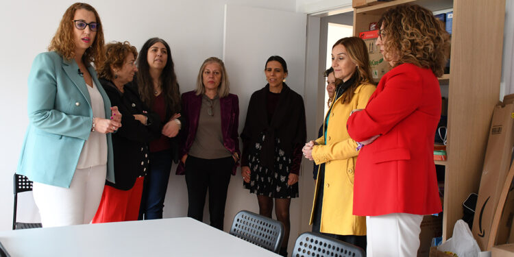 Nuevos centros de la mujer en Brihuega y Tragacete y 52.000 euros para la igualdad local