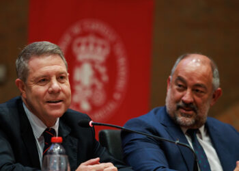 Page garantiza que el nuevo contrato-programa con la UCLM “va a ir a más, tanto en la formación como en la investigación”