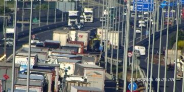 Retenciones en Guadalajara y Cabanillas un accidente en la A-2 colapsa todos los carriles sentido Madrid