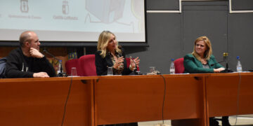 Sábado Negro, las primeras jornadas de novela negra en la Feria del Libro Cuenca Lee, atrajo a ocho autores locales y nacionales