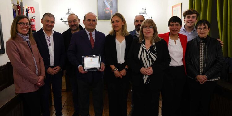 Sigüenza reconoce a Javier Sanz Serrulla como Hijo Predilecto de la ciudad