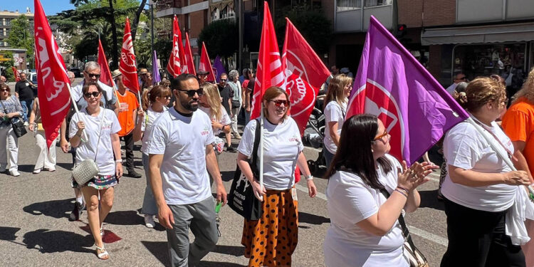 UGT se moviliza en Guadalajara para exigir vivienda digna y asequible parar todos y todas 1 UGT se moviliza en Guadalajara para exigir vivienda digna y asequible parar todos y todas