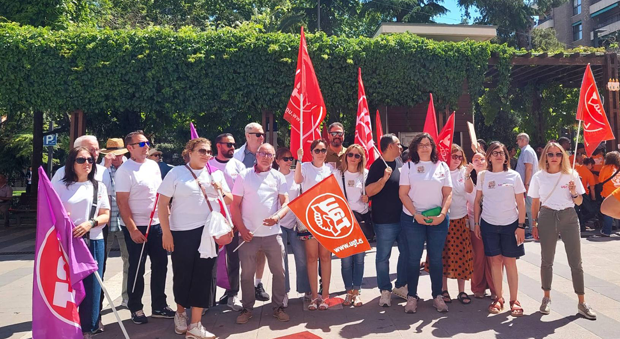 UGT se moviliza en Guadalajara para exigir vivienda digna y asequible parar todos y todas 2 UGT se moviliza en Guadalajara para exigir vivienda digna y asequible parar todos y todas