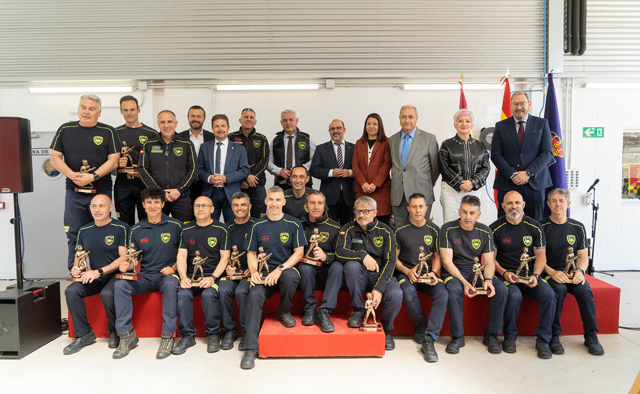 Vega inaugura el parque de bomberos de Sacedón y anuncia un centro de coordinación de incidencias provincial