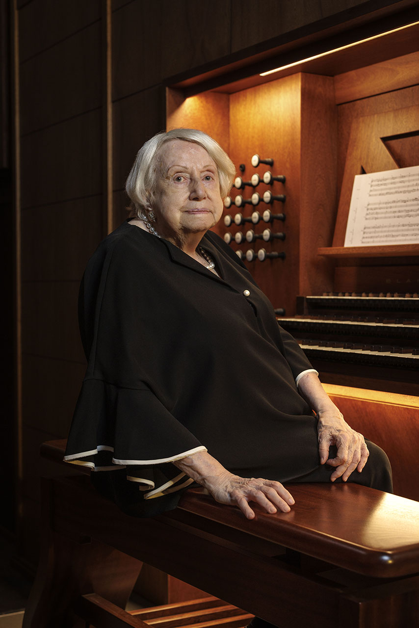 Hito en Cuenca: La legendaria organista Montserrat Torrent celebra sus 100 años con un recital histórico en la Catedral 2 Hito en Cuenca: La legendaria organista Montserrat Torrent celebra sus 100 años con un recital histórico en la Catedral