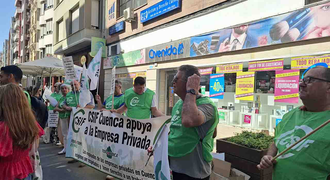 Adiós a Perfumerías Avenida en Cuenca: cuatro despidos sin alternativa por el salto de la marca a TikTok 2 Adiós a Perfumerías Avenida en Cuenca cuatro despidos sin alternativa por el salto de la marca a TikTok