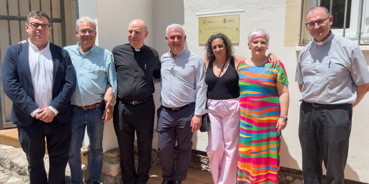 Alhóndiga inaugura un bar restaurante municipal construido y equipado con el apoyo económico de la Diputación 1 Alhóndiga inaugura un bar restaurante municipal construido y equipado con el apoyo económico de la Diputación