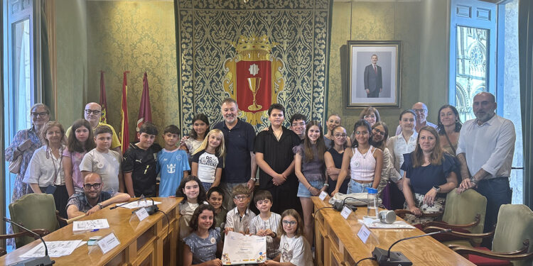 Alumnos de catorce centros toman la palabra en el renovado Consejo de Infancia de Cuenca 1 Alumnos de catorce centros toman la palabra en el renovado Consejo de Infancia de Cuenca