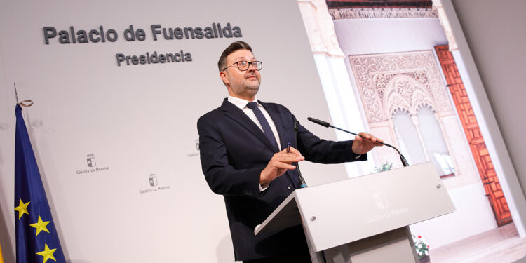 Aprobada la convocatoria de ayudas para el uso de libros y materiales curriculares y las ayudas de comedor escolar 1 Aprobada la convocatoria de ayudas para el uso de libros y materiales curriculares y las ayudas de comedor escolar