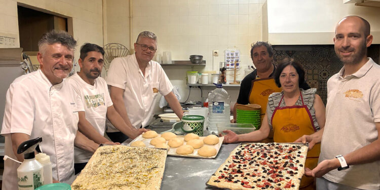Así se preparan las panaderías de Cuenca: nuevas técnicas y pan artesano de la mano de Florindo Fierro 1 Así se preparan las panaderías de Cuenca nuevas técnicas y pan artesano de la mano de Florindo Fierro