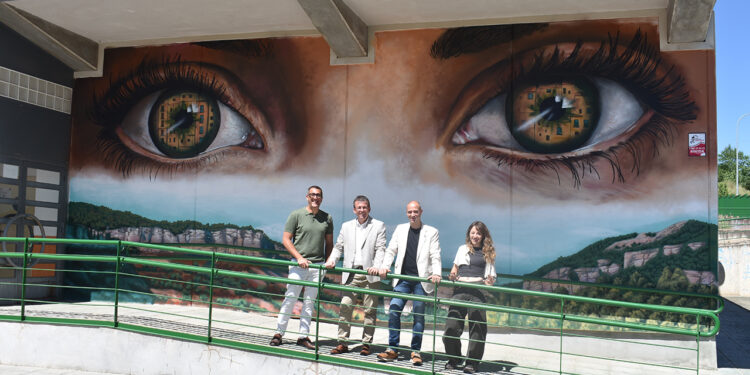 Así son los 650 metros de murales que transforman el CIFP Nº1 de Cuenca para impulsar el turismo provincial