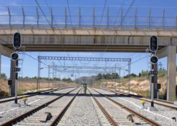 Brihuega y Alcolea entran en la gran renovación del AVE Madrid-Barcelona con 112,76 112,76 millones en aerotraviesas 1 Brihuega y Alcolea entran en la gran renovación del AVE Madrid-Barcelona con 112,76 112,76 millones en aerotraviesas
