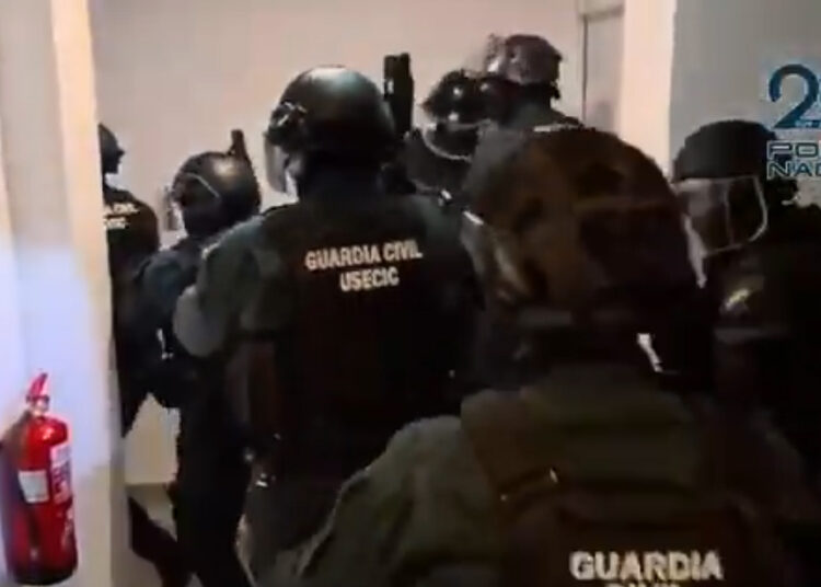 Cae una red de atracadores de bancos que asaltó una sucursal en El Casar y robó 132.000 euros en una noche