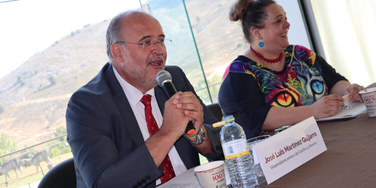 Castilla-La Mancha lanza un plan de vivienda para consolidar los 4.700 nuevos habitantes del medio rural