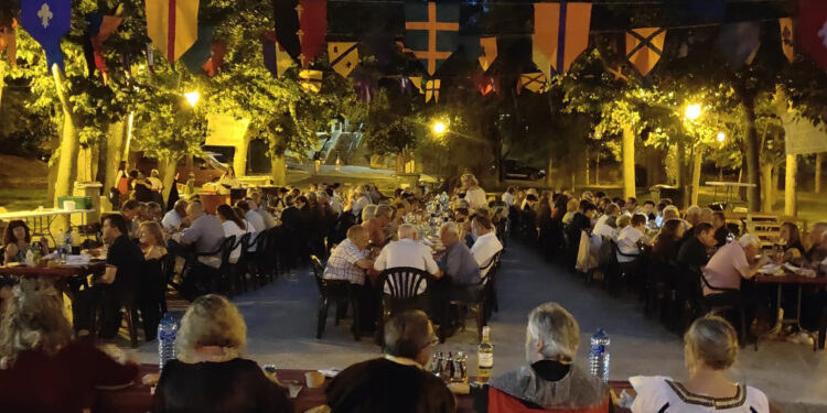 Cerca de 200 personas participan en la XXXVI Cena Medieval de San Juan de Jadraque 1 Cerca de 200 personas participan en la XXXVI Cena Medieval de San Juan de Jadraque