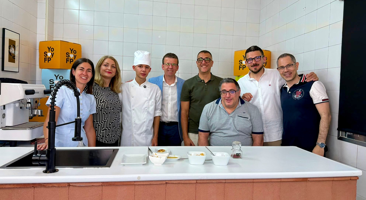 Cocina, tecnología y 3D: el CIFP Nº1 de Cuenca revoluciona la FP con su nueva aula gastronómica 2 Cocina, tecnología y 3D el CIFP Nº1 de Cuenca revoluciona la FP con su nueva aula gastronómica
