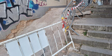Cuenca en Marcha reclama la reparación de las escaleras de la calle María Luisa Vallejo