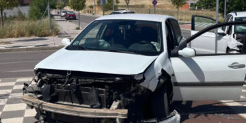 Dos heridos trasladados al Hospital Universitario tras chocar en el cruce de Magdalena de Santiago-Fuentes en Cuenca