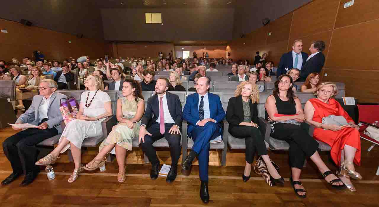 El COACM celebra la excelencia arquitectónica y reconoce a quienes han contribuido a construir Castilla-La Mancha 2 El COACM celebra la excelencia arquitectónica y reconoce a quienes han contribuido a construir Castilla-La Mancha
