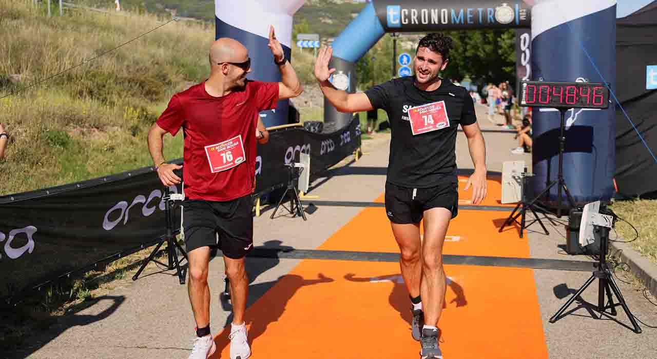 El IX Acuatlón Dani Molina vuelve a convertir el Azud de Pareja en referencia del deporte regional 2 El IX Acuatlón Dani Molina vuelve a convertir el Azud de Pareja en referencia del deporte regional