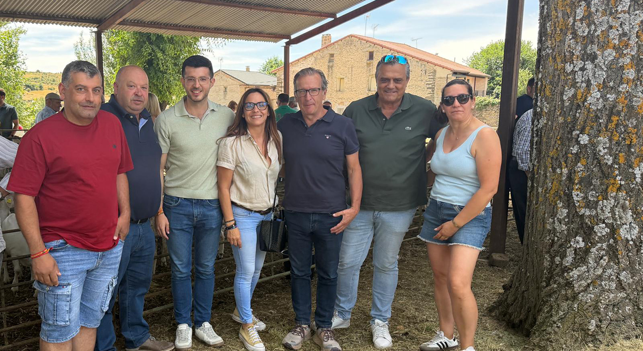 El PP de Guadalajara reivindica la ganadería como motor de la Sierra Norte en la Feria de Hiendelaencina 2 El PP de Guadalajara reivindica la ganadería como motor de la Sierra Norte en la Feria de Hiendelaencina