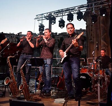 El Parador de Cuenca acoge el homenaje histórico a The Teacher's Band tras casi 30 años de música local