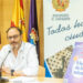 Guadalajara celebrará el sábado 6 de junio la II Feria de la Salud en el Parque de la Concordia, con la participación de cerca de 30 entidades del ámbito sociosanitario y una programación centrada en la prevención, los hábitos saludables y el bienestar. La jornada, presentada este lunes por el concejal de Salud, Roberto Narro, se desarrollará en horario de 11:00 a 14:30 horas y de 17:00 a 21:00 horas. La iniciativa, impulsada por el Gobierno municipal de Ana Guarinos, busca acercar a la ciudadanía información útil y recursos vinculados a la salud física y emocional. Según ha explicado Narro, el objetivo pasa por reforzar la prevención, fomentar la actividad física y promover una mayor participación comunitaria en torno al cuidado de la salud. Durante toda la jornada, asociaciones de pacientes, colegios profesionales, universidades y organizaciones sociales ofrecerán información, asesoramiento y actividades divulgativas. Entre las propuestas previstas figuran un taller de concentración y relajación para niños impartido por el Colegio de Enfermería, un taller sobre anafilaxia y uso de medicación de rescate a cargo de la Asociación Alerguada y controles de glucemia organizados por la Asociación de Diabetes de Guadalajara. El edil ha destacado la respuesta del tejido sociosanitario de la ciudad, que permitirá poner el foco en cuestiones como la prevención de enfermedades, la salud mental, la alimentación, la actividad física y el abordaje de patologías crónicas. Además, esta segunda edición incorpora nuevas entidades, entre ellas el Colegio Oficial de Médicos y el Colegio de Ópticos-Optometristas, lo que refuerza el carácter multidisciplinar de la feria. La II Feria de la Salud coincidirá además con las actividades del Día del Deporte organizadas por el área municipal, por lo que el ambiente de promoción de hábitos saludables se extenderá a distintos puntos de Guadalajara durante esa misma jornada. Junto a la presentación de la feria, Roberto Narro ha anunciado también la ampliación de la red municipal de desfibriladores. En las próximas semanas se instalarán 19 nuevos dispositivos en centros sociales, servicios de emergencia y otros puntos de la ciudad, además de dos tótems de acceso público en las zonas de Santo Domingo y la plaza de España. Con esta actuación, Guadalajara pasará de 28 a 47 equipos, lo que supone un incremento del 68 % 68% de su red. La cita del 6 de junio servirá así para afianzar una iniciativa que alcanza su segunda edición con una participación similar a la del pasado año, pero con nuevas incorporaciones y una programación más amplia. Esa continuidad conecta la labor divulgativa de la feria con medidas concretas de salud pública, como el refuerzo de los desfibriladores, en una estrategia municipal que busca ganar presencia en la calle y acercar la prevención a los vecinos.