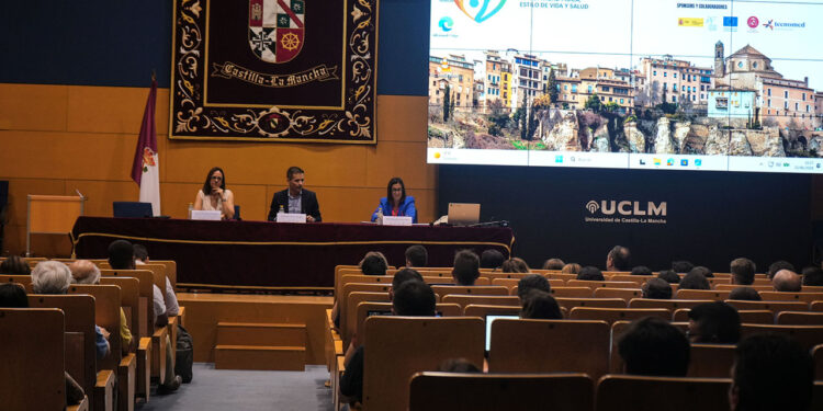 El campus de la UCLM en Cuenca congrega a más de cien investigadores para trazar el futuro de la salud física en Iberoamérica