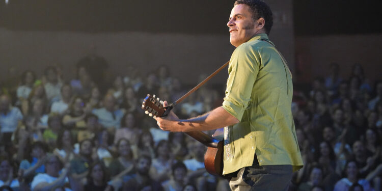 El cantante Depedro actuará el 20 de junio en el espacio Ágora del campus de Cuenca con la Big Band UCLM 1 El cantante Depedro actuará el 20 de junio en el espacio Ágora del campus de Cuenca con la Big Band UCLM