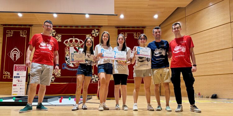 El colegio Sagrada Familia de Cuenca gana la liga regional de robótica agrícola 1 El colegio Sagrada Familia de Cuenca gana la liga regional de robótica agrícola