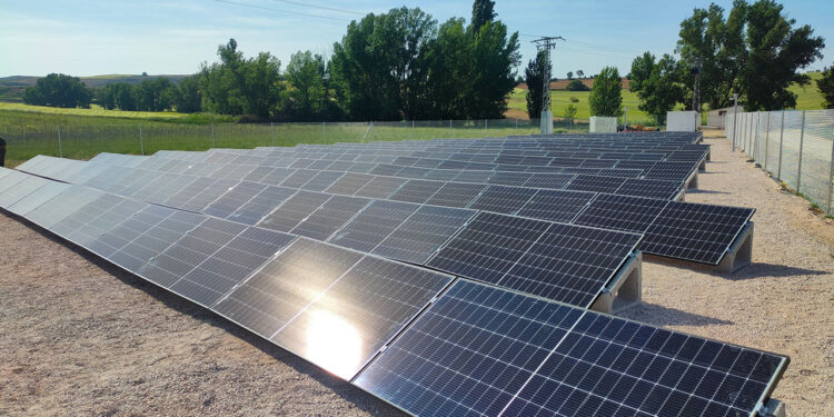 El doble proyecto solar de Huete abarata el agua en su núcleo urbano y cinco pedanías 1 El doble proyecto solar de Huete abarata el agua en su núcleo urbano y cinco pedanías