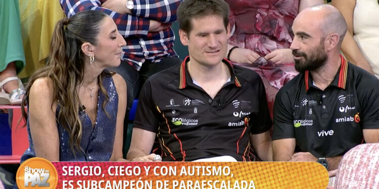 El escalador conquense ciego y con TEA del CD amiab Cuenca Sergio Aznárez emociona e inspira en televisión a Paz Padilla