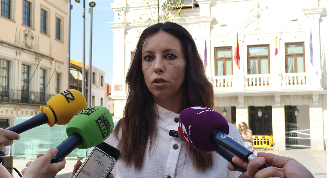 El frente político por la Casa del Cuento crece: Junta y PSOE acusan a Guarinos de deslealtad 2 El frente político por la Casa del Cuento crece Junta y PSOE acusan a Guarinos de deslealtad