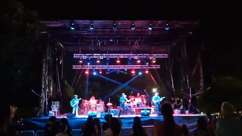 Germán Ruiz emociona al público de Guadalajara con la presentación de "Hemisferios" en el Festival Solsticio Folk 2 El músico llena de raíces, emoción y nuevos sonidos el Parque de San Roque junto a su formación en sexteto