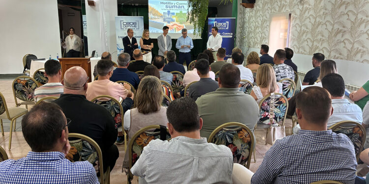 El plan para cazar inversiones en Cuenca que ya moviliza a medio centenar de empresarios en Motilla del Palancar 1 El plan para cazar inversiones en Cuenca que ya moviliza a medio centenar de empresarios en Motilla del Palancar