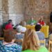 Fuentenovilla convierte de nuevo la Plaza Mayor en una gran biblioteca al aire libre 3 Fuentenovilla convierte de nuevo la Plaza Mayor en una gran biblioteca al aire libre