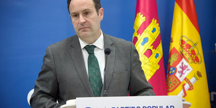 Gracias a las denuncias del PP, el Gobierno de Page rectifica y los conquense que necesiten cirugía plástica dejarán de ser derivados a Albacete 1 Gracias a las denuncias del PP, el Gobierno de Page rectifica y los conquense que necesiten cirugía plástica dejarán de ser derivados a Albacete