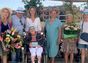 Guadalajara celebra el 107 cumpleaños de Alfonsa Camarasa en la residencia Nuevo Horizonte