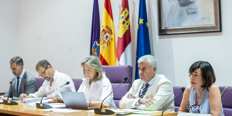 Guadalajara reestructura su área económica para desatascar la contratación municipal y suma obras de Buero Vallejo a su patrimonio