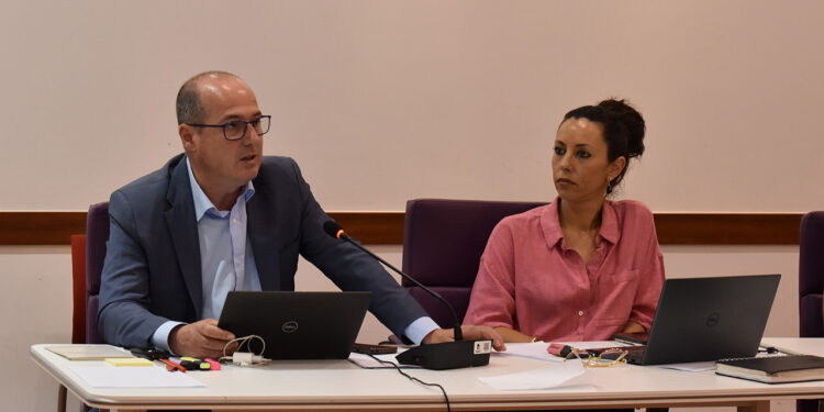 Guarinos descarta el plan socialista para reactivar las políticas de mayores en Guadalajara