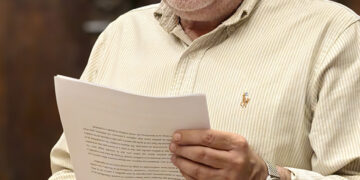La catedral de Cuenca rescata la memoria de Restituto Navarro con el libro de Fernando J. Cabañas