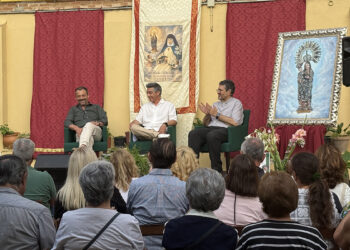 Juan Valderrama desvela en Guadalajara los secretos de Sor Patrocinio, la religiosa enterrada en la calle del Carmen