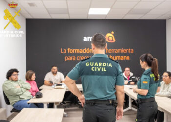 La Guardia Civil blinda contra estafas online y perfiles falsos a los usuarios de Amiab en Cuenca