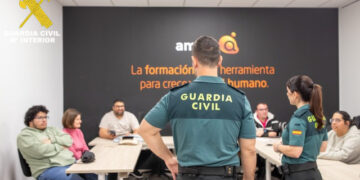 La Guardia Civil blinda contra estafas online y perfiles falsos a los usuarios de Amiab en Cuenca