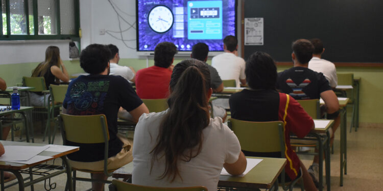 La Junta cifra en un 68,48% la participación en la primera prueba del proceso de oposición del Cuerpo de Maestros de 2026 1 La Junta cifra en un 68,48% la participación en la primera prueba del proceso de oposición del Cuerpo de Maestros de 2026
